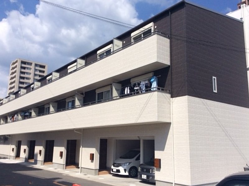 長崎県諫早市　3階建てアパートの新築